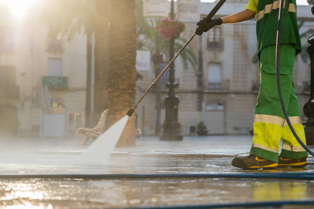 Best Commercial Building Pressure Washing  in Vaughn, WA